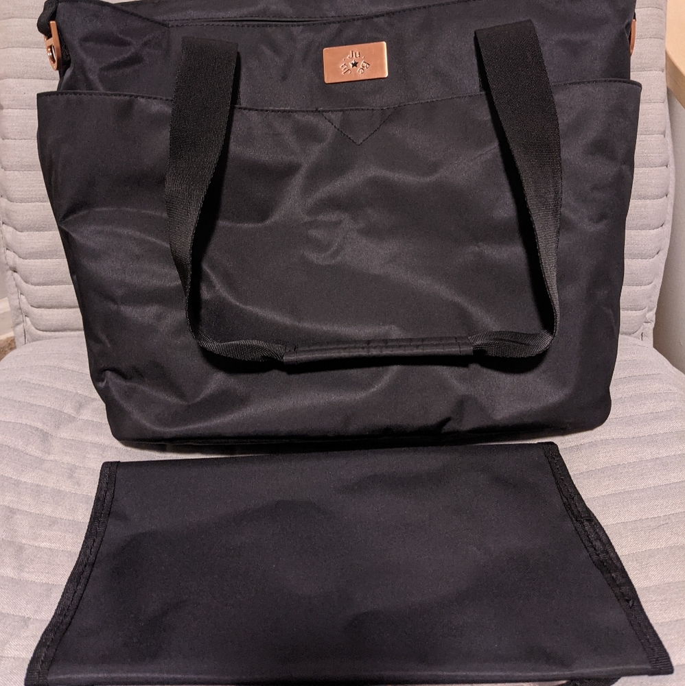 Jujube encore tote diaper bag